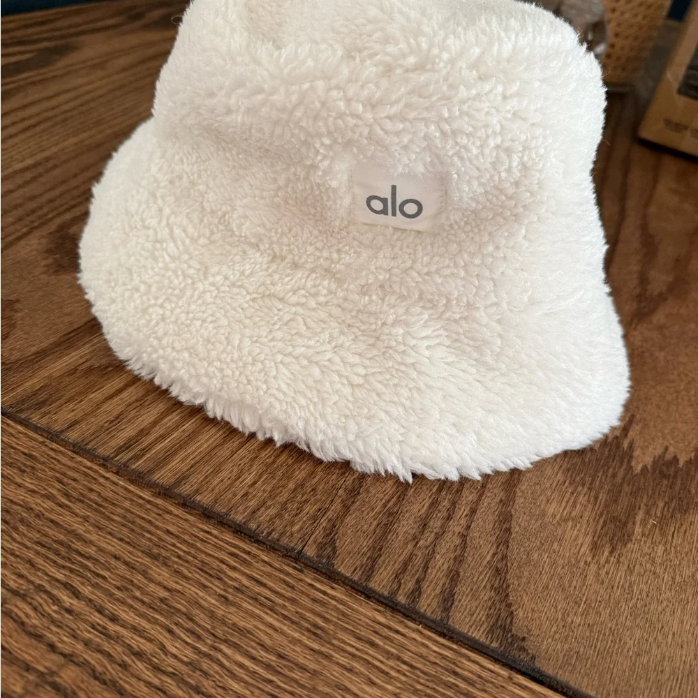 Alo Plush Faux Fur Bucket Hat in White